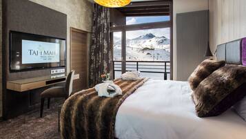 1 kamar tidur, seprai premium, minibar, dan brankas