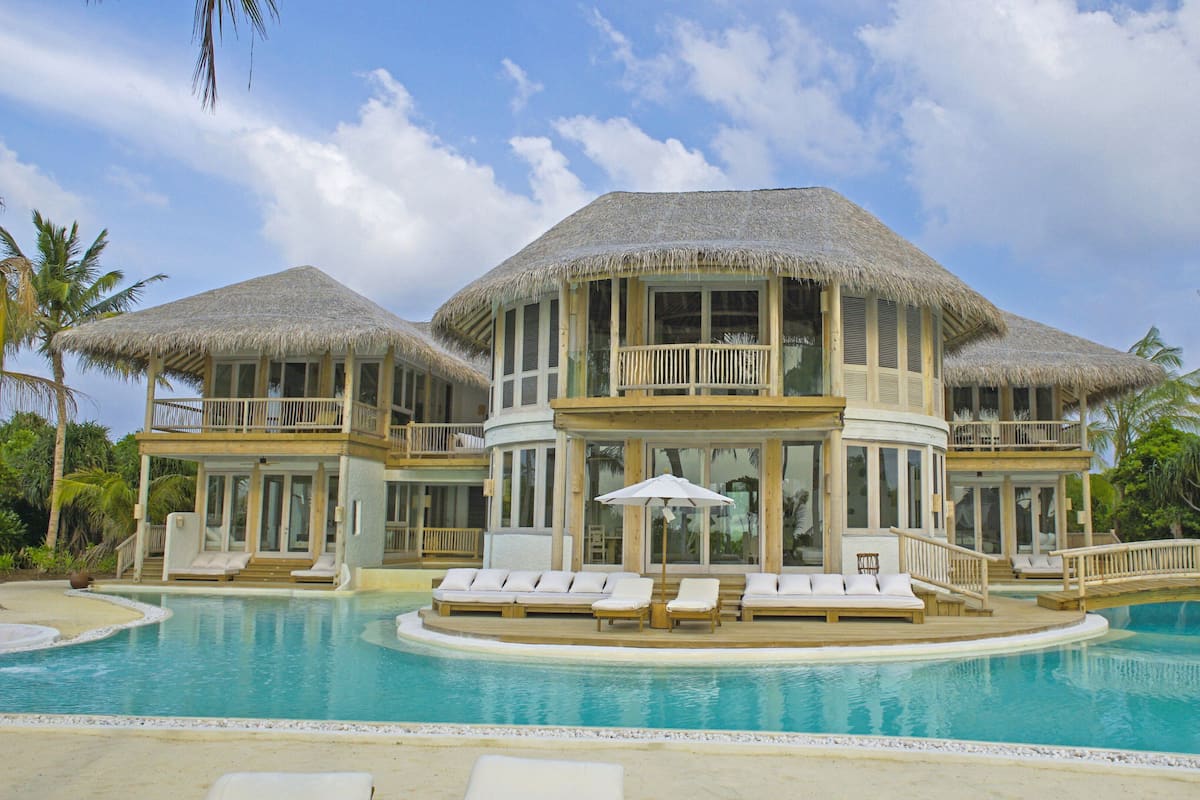 4 Bedroom Island Reserve with Slide | 高級寢具、羽絨被、迷你吧、客房內保險箱