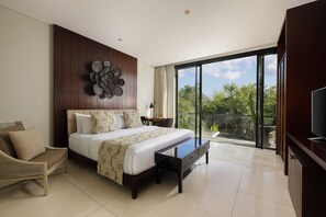 Premium bedding, in-room safe, individually decorated, desk - Vinila Villas by Nakula (Nusa Dua)