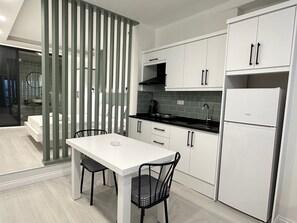 Deluxe Studio Suite, Ground Floor | Private kitchen - Bossa Nova Apart (Kas)
