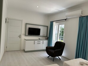 Standard Twin Room, 2 Twin Beds, Garden View | Soundproofing, iron/ironing board, free WiFi, bed sheets - Bossa Nova Apart (Kas)