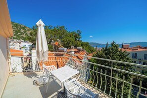 Panoramic Room | Terrace/patio - Bossa Nova Apart (Kas)