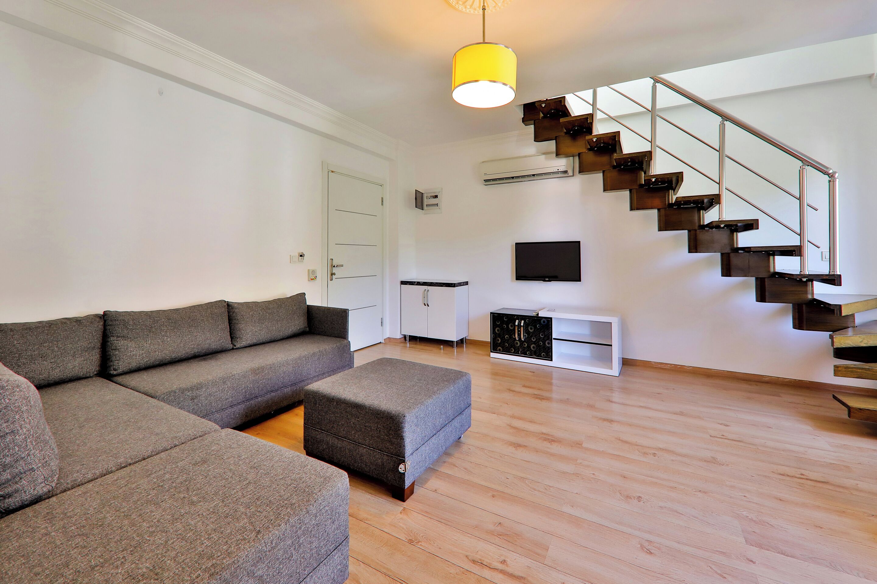 Junior Duplex, 1 Bedroom, 2 Bathrooms | Living area