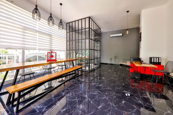 Reception - Bossa Nova Apart (Kas)