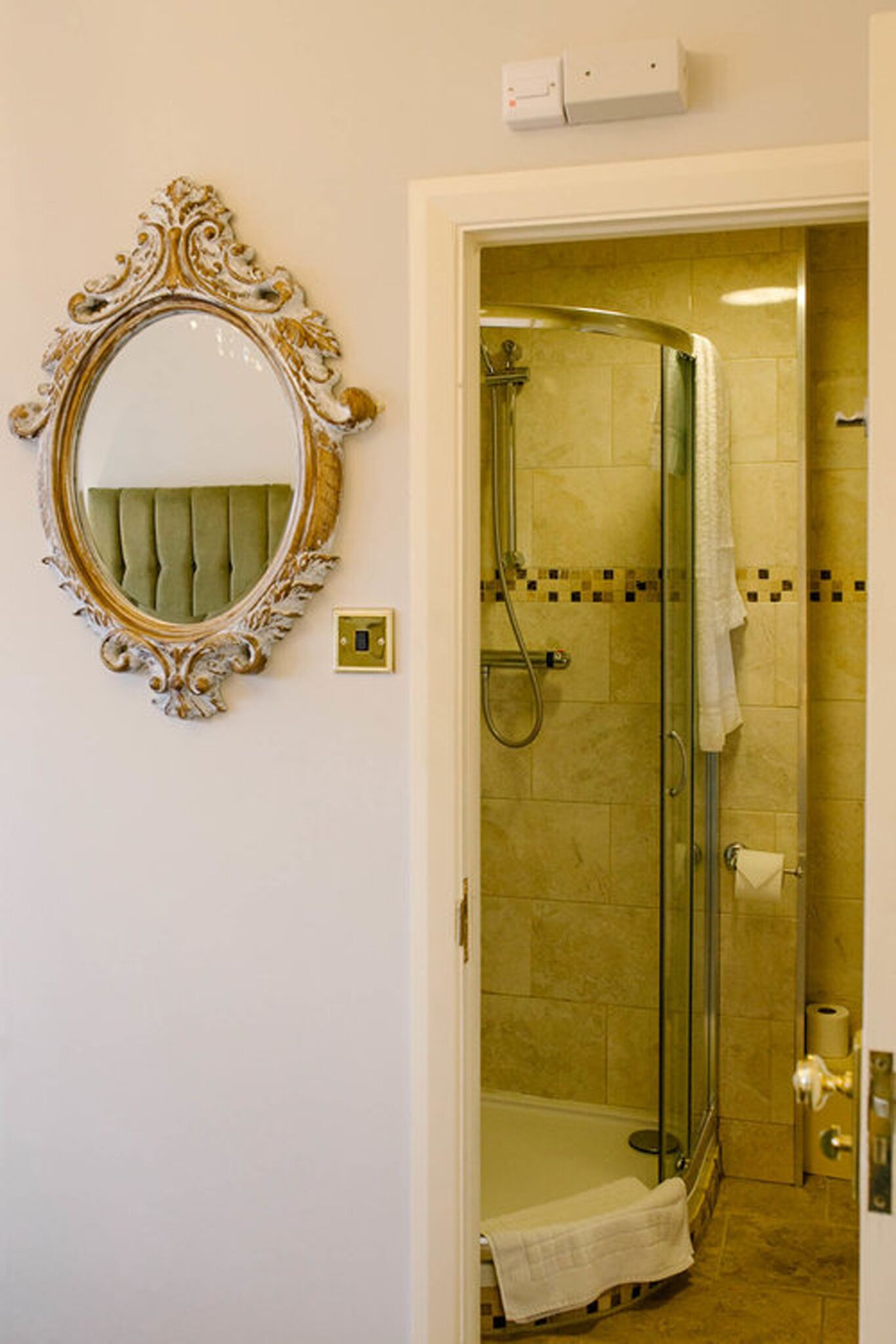 Photo - Prince of Wales - Townhouse