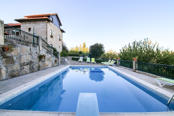 Utomhuspool