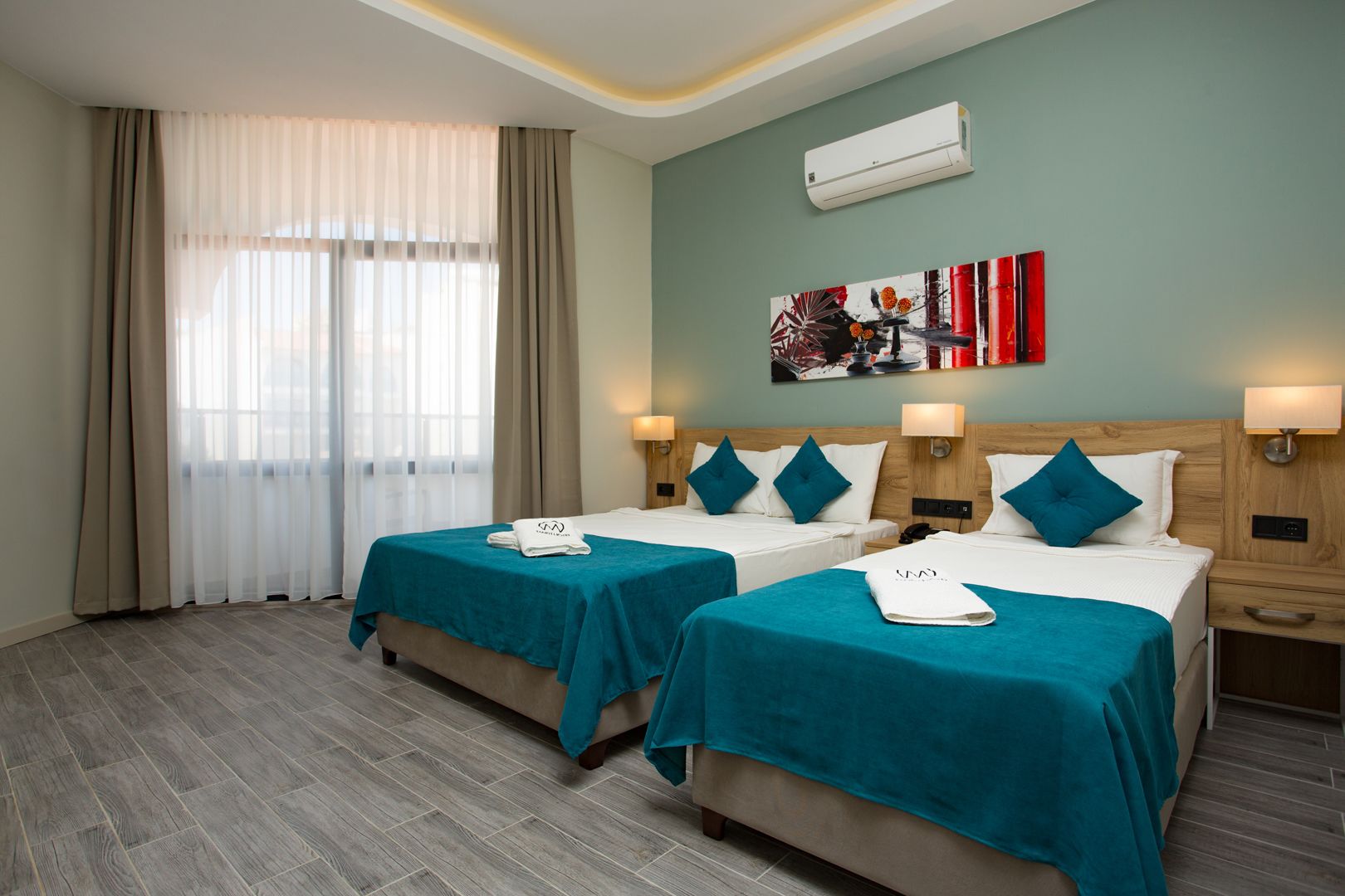 Standard Room | Premium bedding, minibar, in-room safe, soundproofing