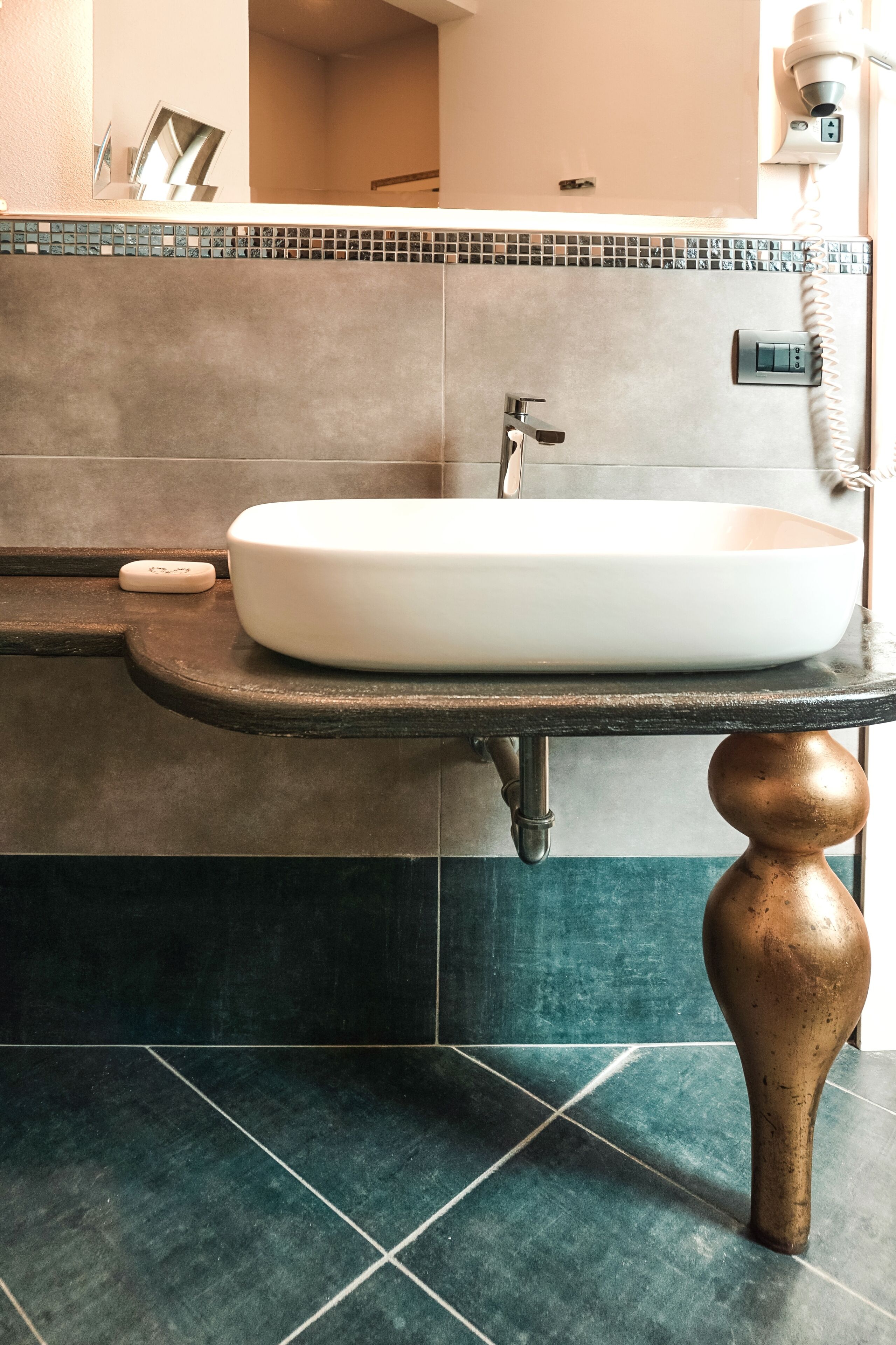 deluxe double room | room amenity