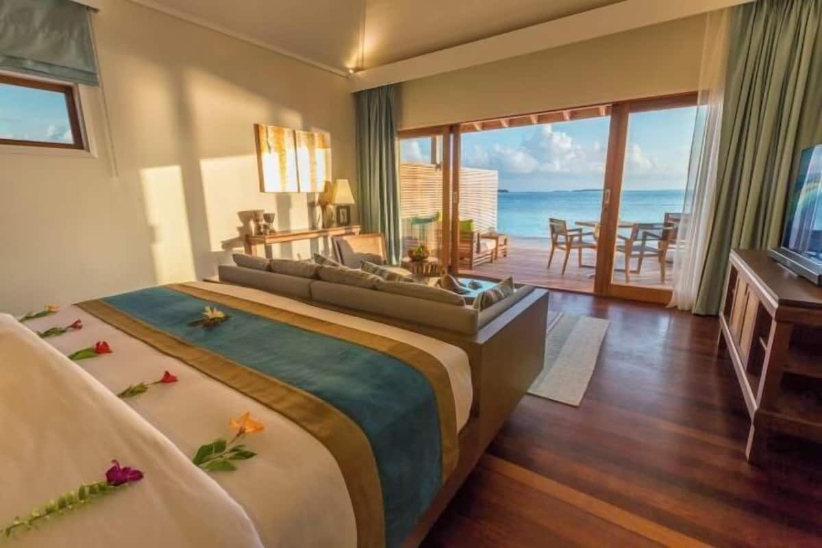 Luxe beddengoed, een minibar, een kluis op de kamer, een bureau