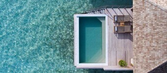 Hurawalhi Island Resort