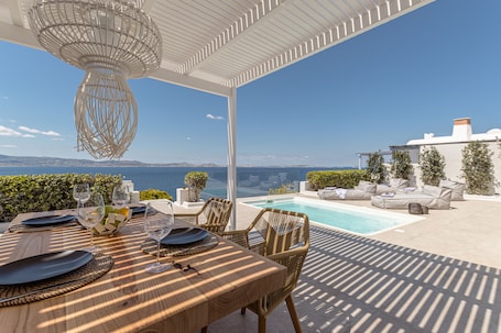 Exterior. Diadema Villa