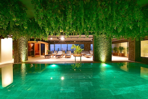 Jasmin Elite Residence & SPA