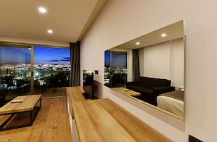 Studio Room with Seaview | Utsikt fra rommet