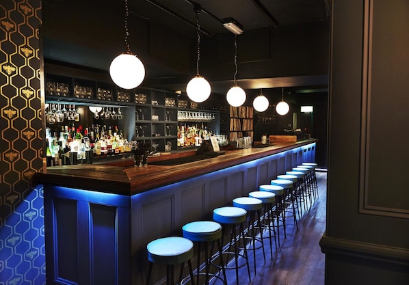 2 개의 바/라운지