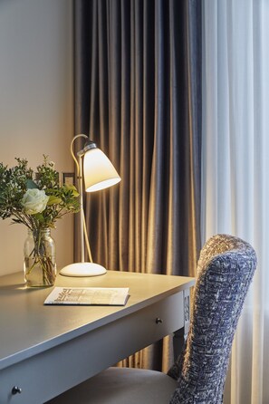 Standard Single Room (Single Occupancy) | Premium bedding, memory foam beds, minibar, individually decorated - Hertford House (Hertford)