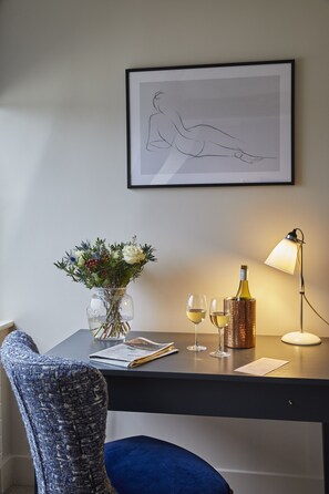 Doppia Superior | Biancheria da letto di alta qualità, materassi in memory foam, minibar