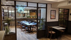 Dining - Hertford House (Hertford)