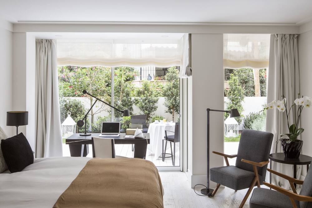White Villa Tel Aviv Hotel