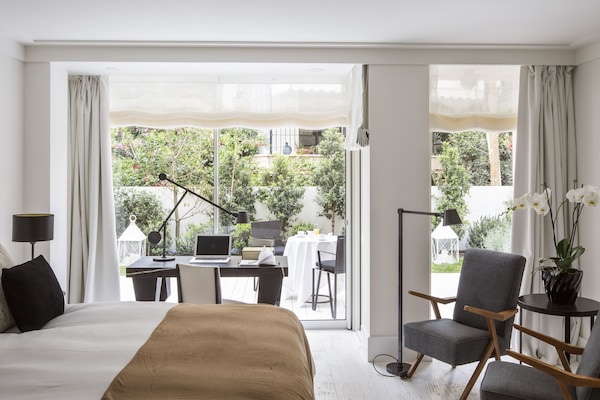 Loft | Lençóis italianos Frette, roupas de cama premium, frigobar