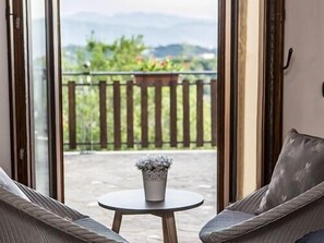 Double or Twin Room Ensuite with Bath (Rosamarino) | Vue de la chambre