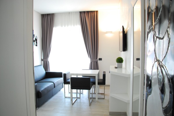 2-bedroom apartment | Living area | TV