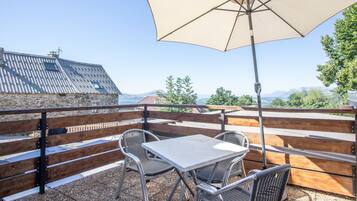 Suite, 2 slaapkamers, terras, uitzicht op bergen (Suite n°1) | Terras