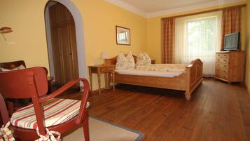 Schreibtisch, Bettwäsche