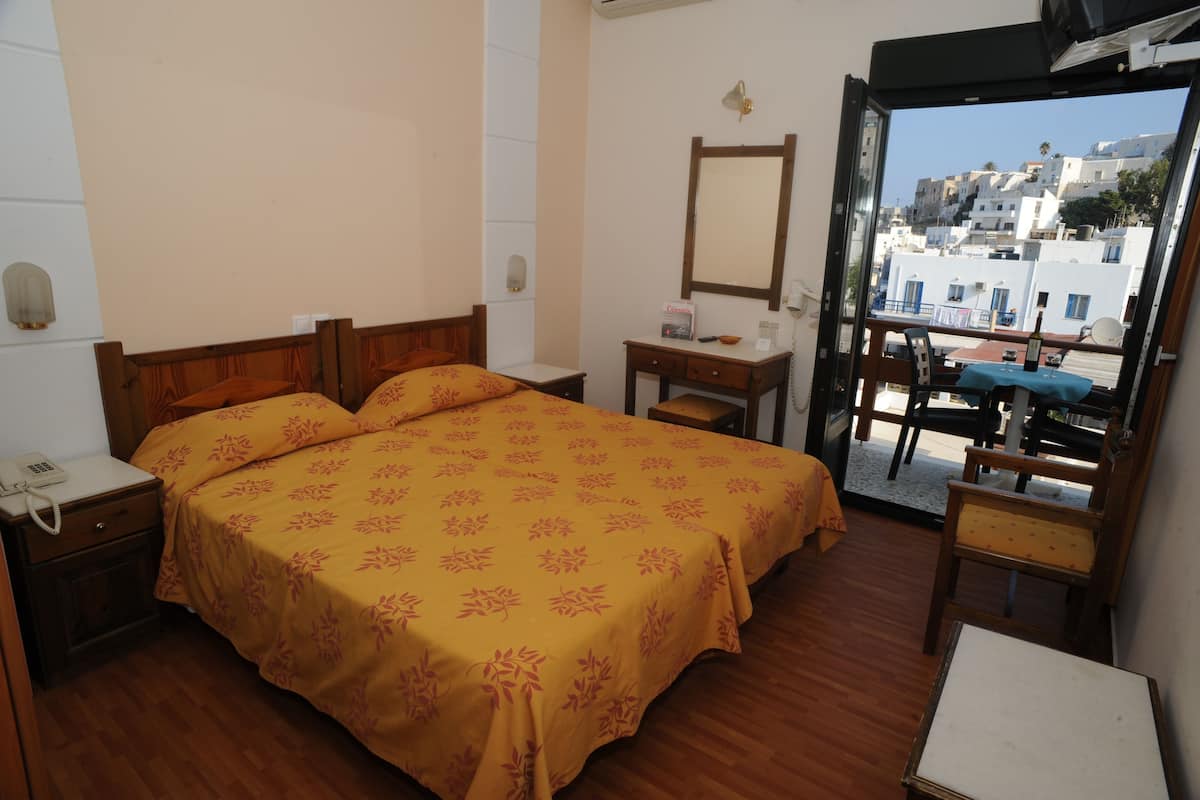 Down duvets, desk, iron/ironing board, free WiFi