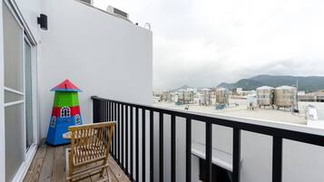 Standard Quadruple Room, Balcony | Premium bedding, individually decorated, blackout drapes, soundproofing