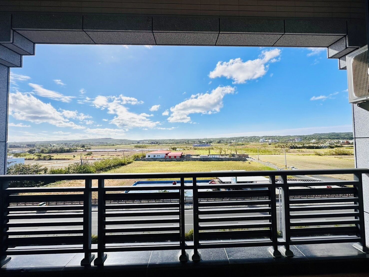 標準四人房, 陽台 | 高級寢具、獨特裝潢、遮光布/窗簾、隔音