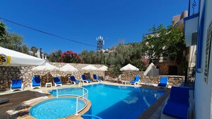 Outdoor pool - Lizo Hotel (Kas)