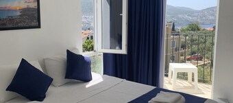 Lizo Hotel