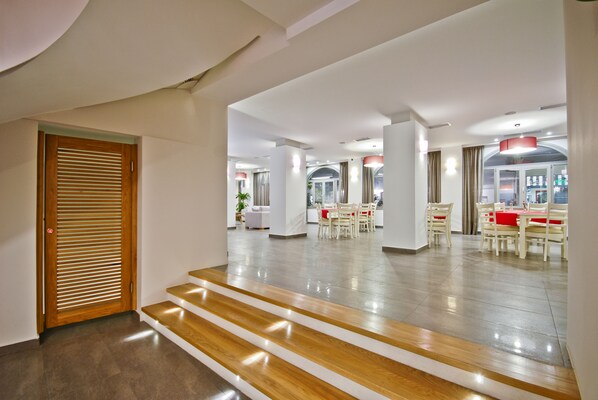 Dining - Xenia Hotel (Naxos)