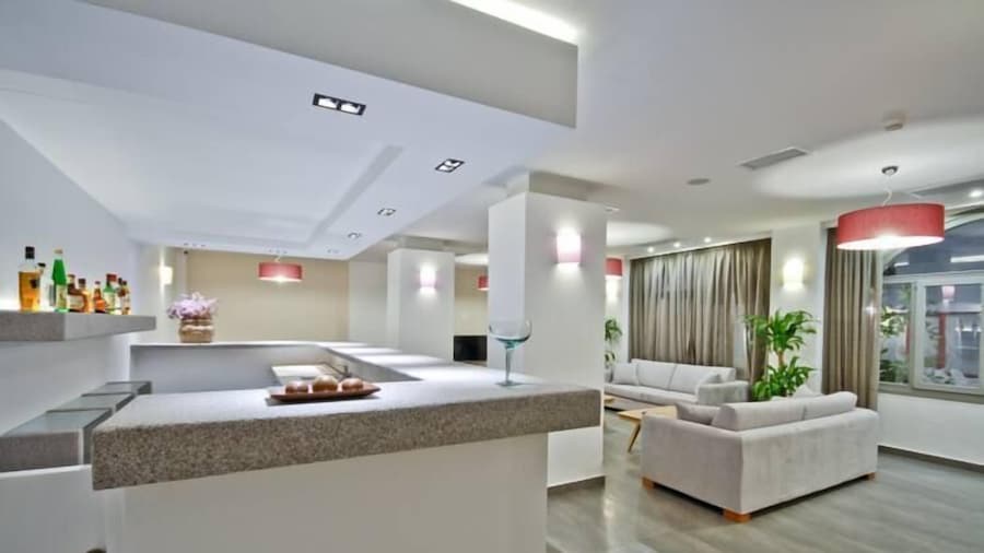 Xenia Hotel