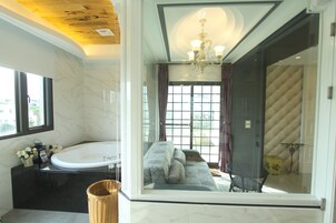 奢華雙人房, 1 張特大雙人床, 熱水浴缸, 城市景觀 | 7 間臥室、高級寢具、羽絨被、獨特裝潢