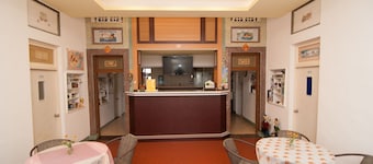 Mengqi Hostel