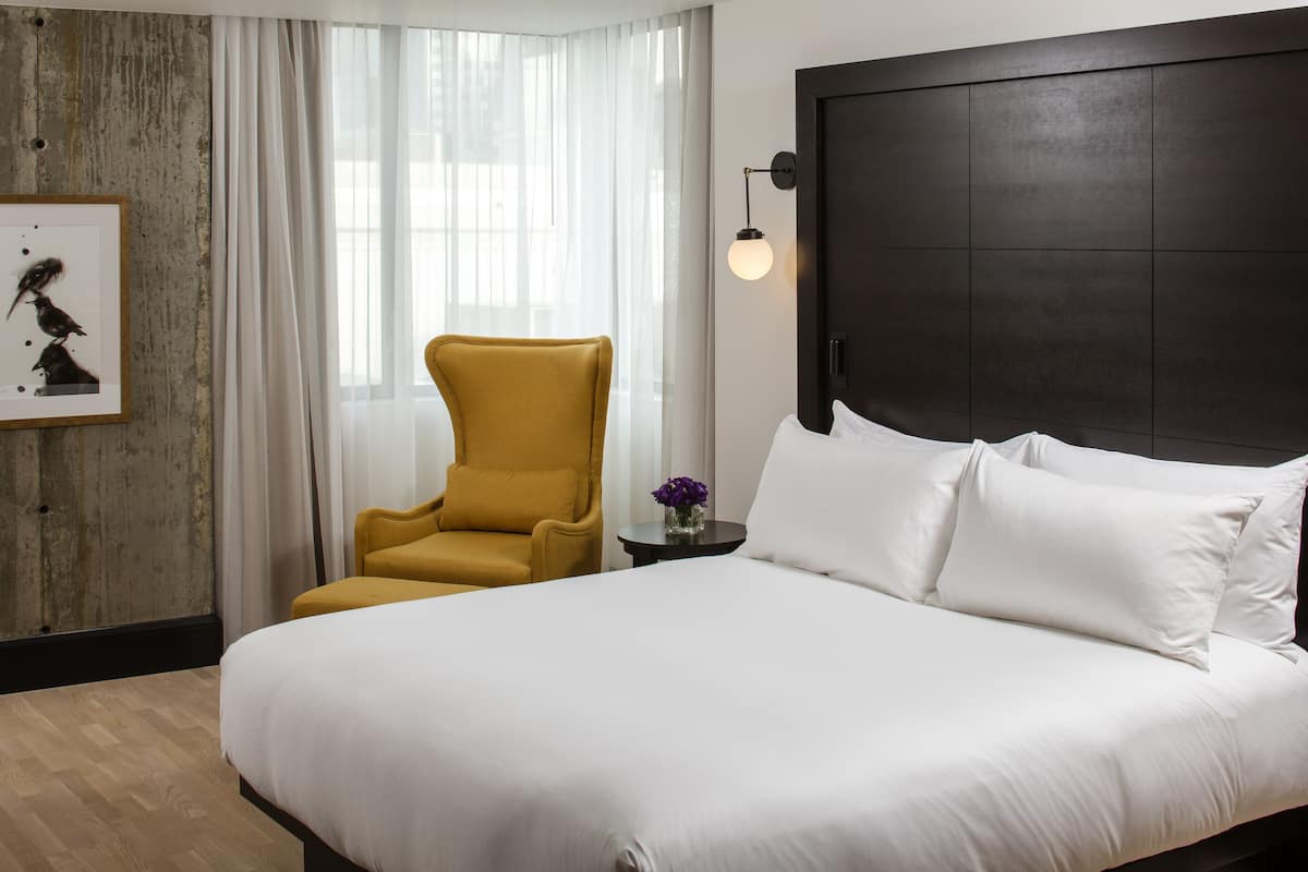 Frette Italian sheets, premium bedding, down comforters, pillowtop beds