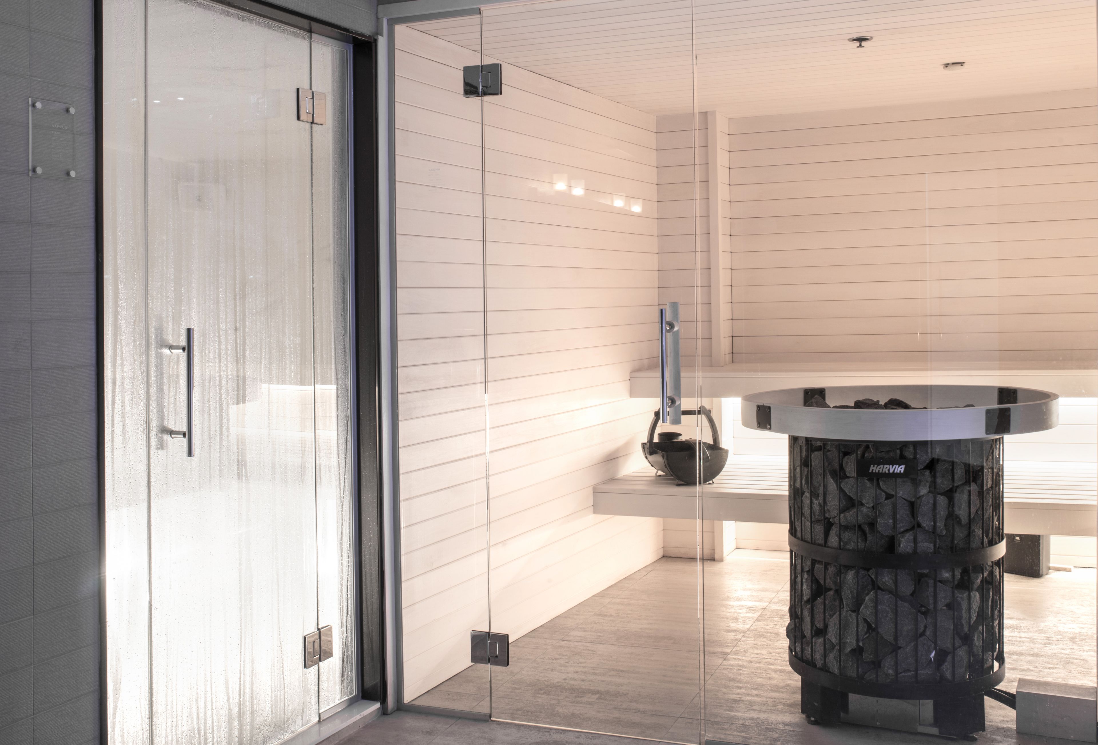 Un sauna, baño turco, tratamientos corporales, envolturas corporales