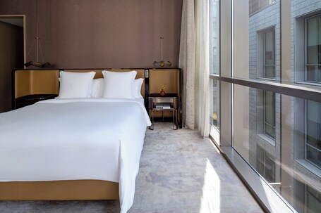 Four Seasons Hotel Dubai International Financial Centre - Image 141