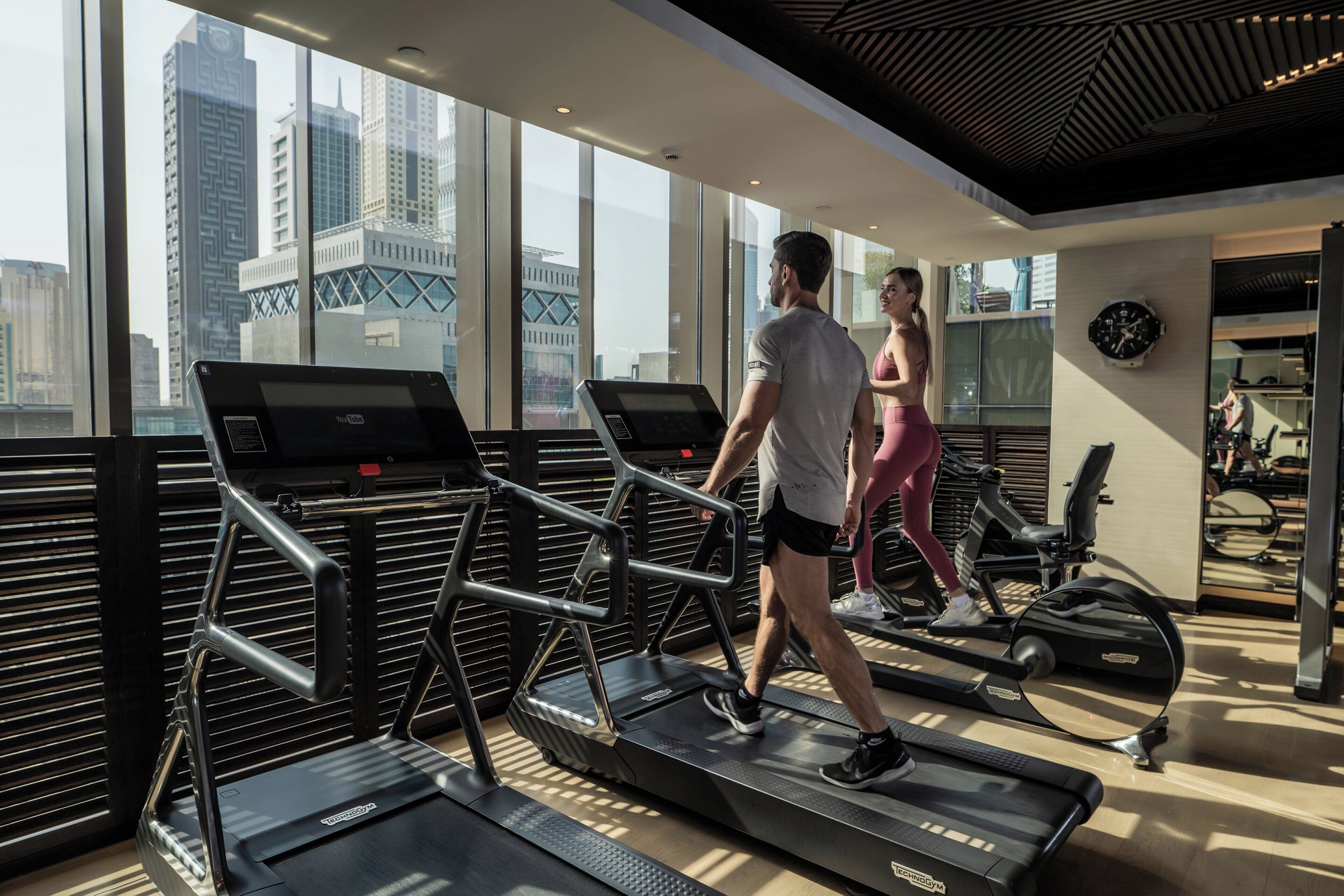 body treatments, aromatherapy, deep-tissue massages, swedish massages