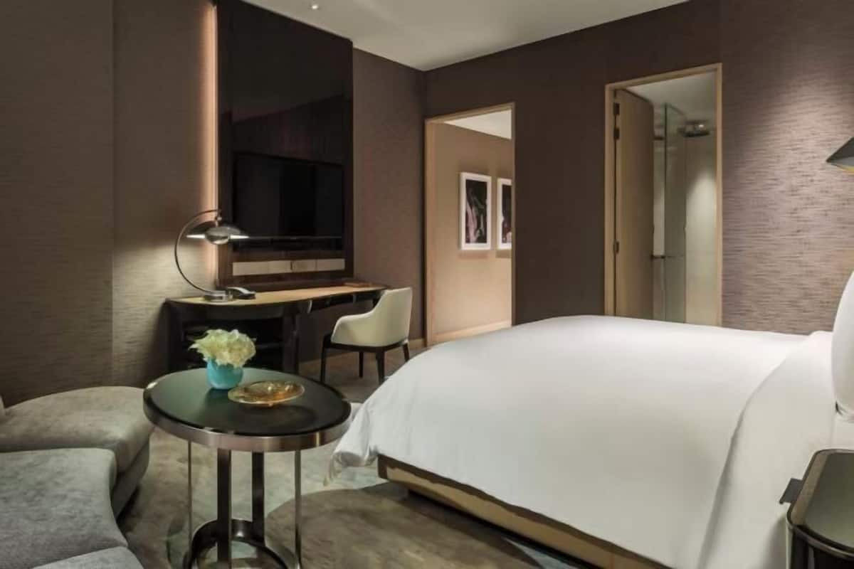 1 chambre, literie de qualité supérieure, couette en duvet d'oie
