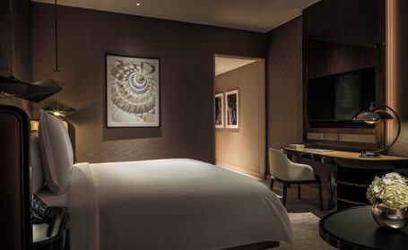 Four Seasons Hotel Dubai International Financial Centre - Image 137