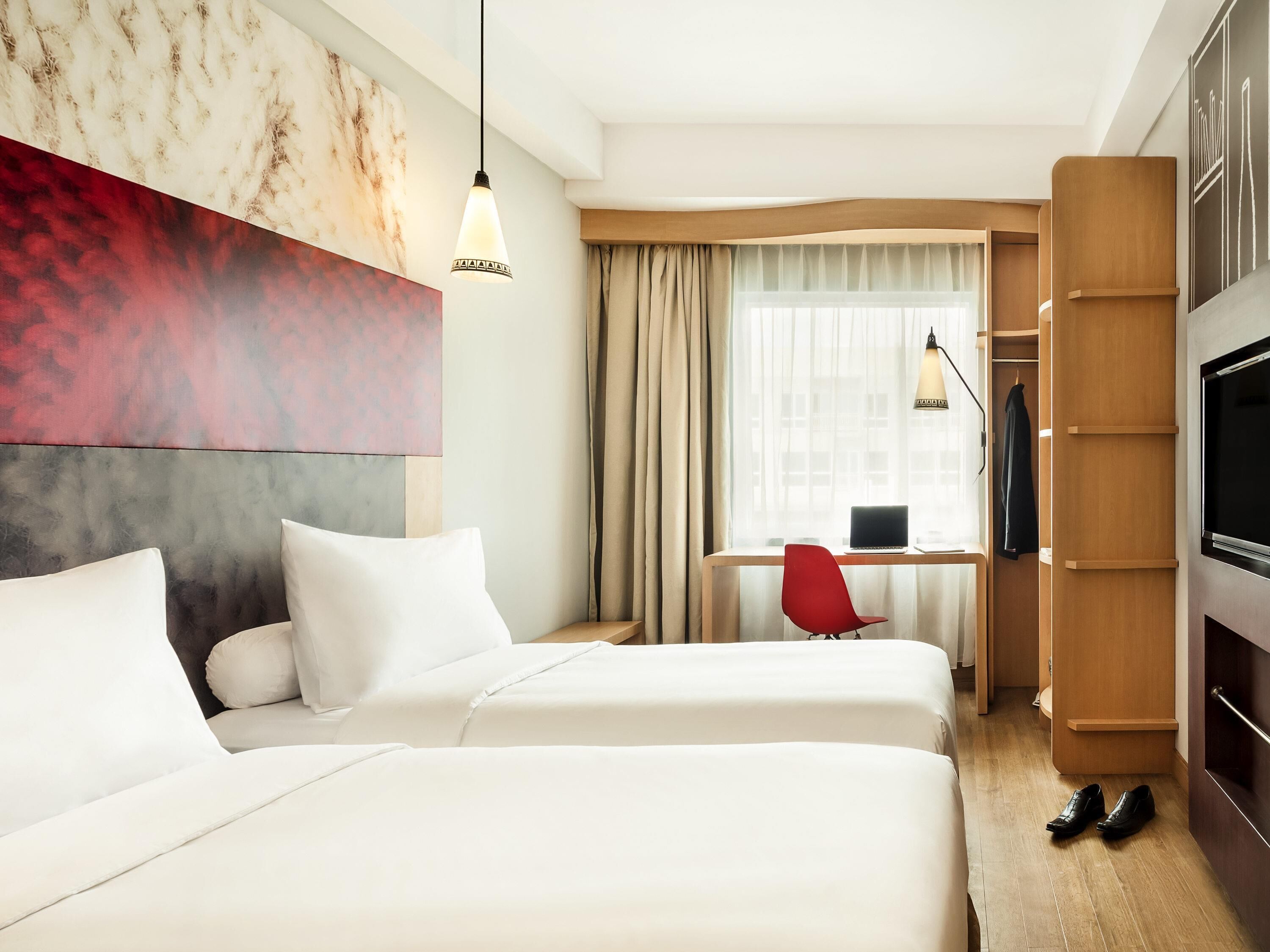 Superior Room, 2 Single Beds | In-room safe, desk, free WiFi, bed sheets