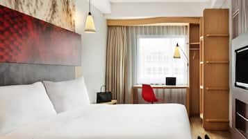 خزنة داخل الغرفة ومكتب وواي فاي مجانًا وملاءات أسرّة