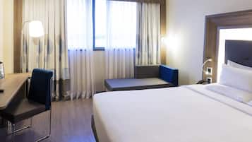 Minibar, in-room safe, desk, free WiFi