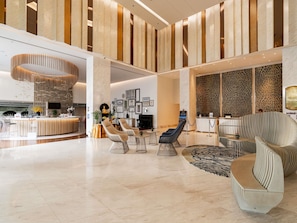2 bars/lounges, lobby lounge, rooftop bar