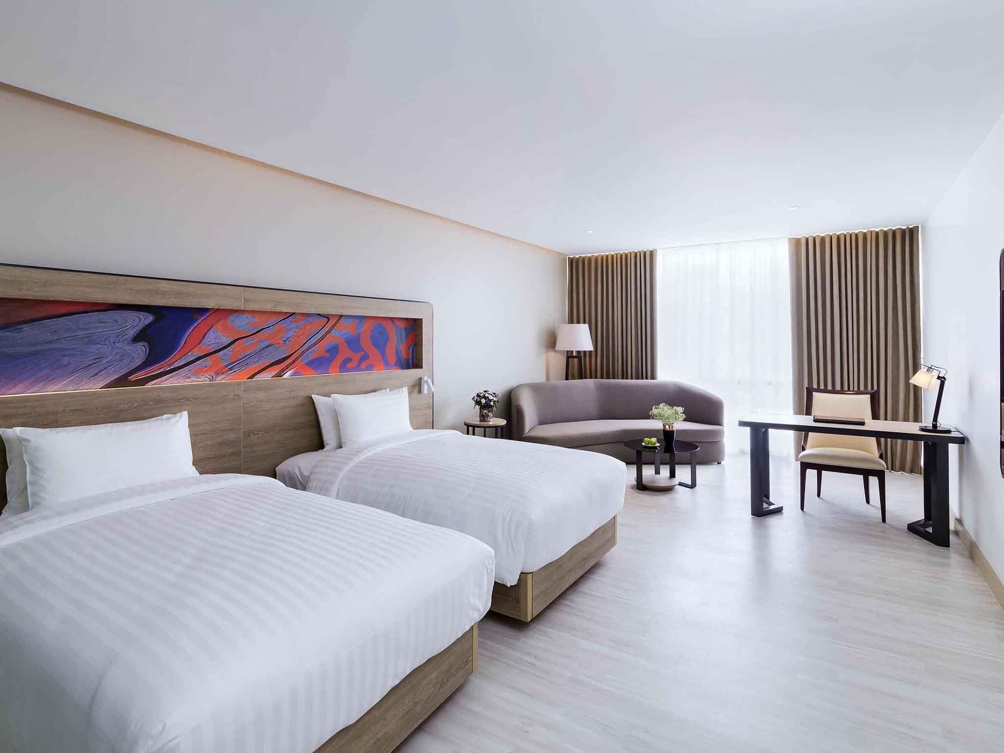 Executive Twin Room, 2 Single Beds | 1 bedroom, premium bedding, minibar, in-room safe