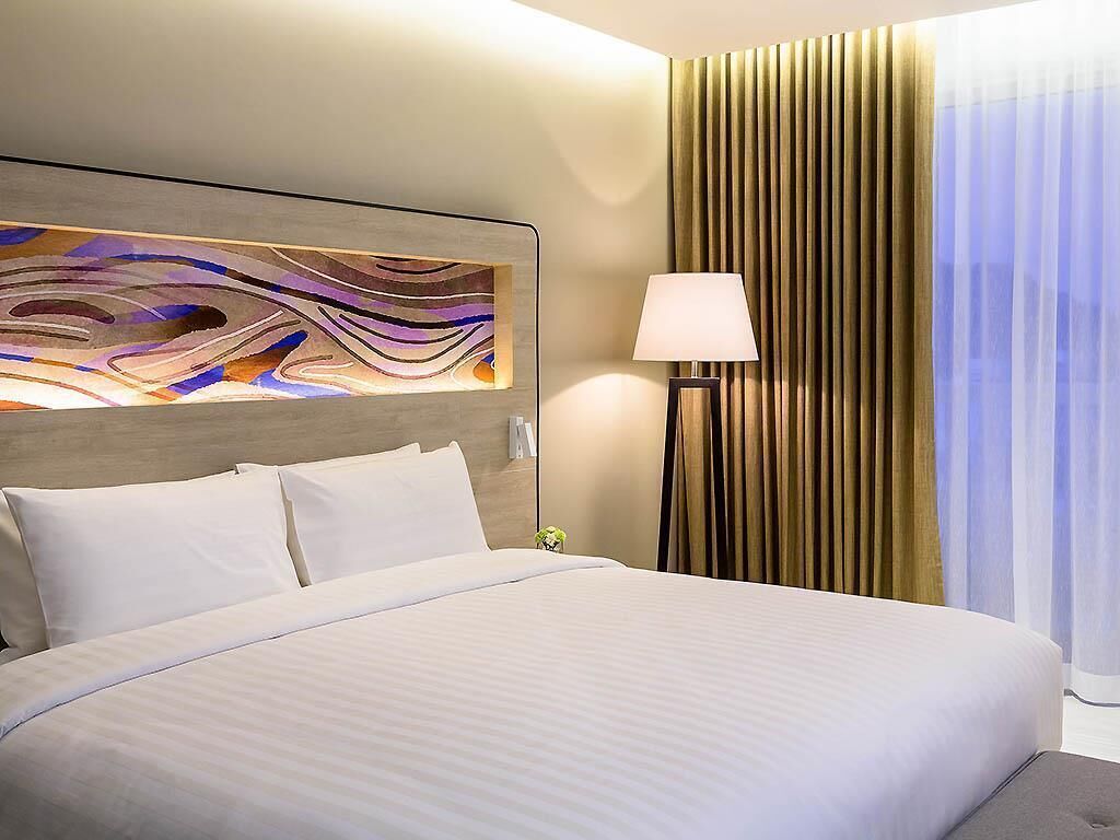 1 bedroom, premium bedding, minibar, in-room safe