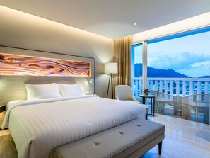 Deluxe Room, 1 King Bed, Balcony | 1 bedroom, premium bedding, minibar, in-room safe - Novotel Phuket City Phokeethra Hotel (Phuket)