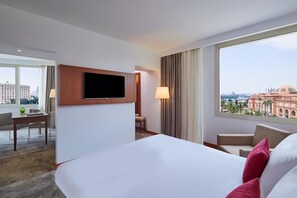 1 habitación, cubrecamas, minibar y caja de seguridad en la habitación 